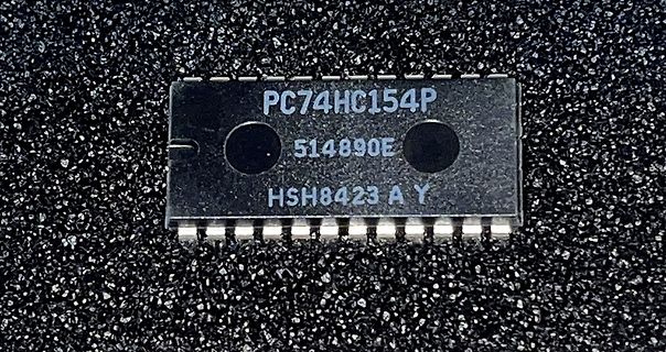 Elektronikbauteil PC74HC154P
