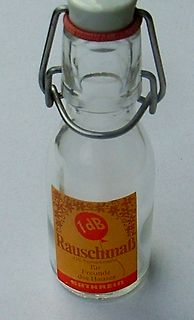 Glasflasche mit Etikett