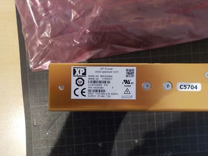 Typenschild eines XP Power Netzteils