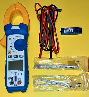 PeakTech Multimeter mit Zangenamperemeter und Messleitungen