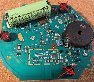 Leiterplatte mit Batterie und markierten Bauteilen