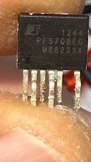 Elektronikbauteil mit Typenbezeichnung