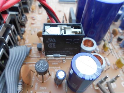 Nahaufnahme einer Leiterplatte mit elektronischen Bauteilen