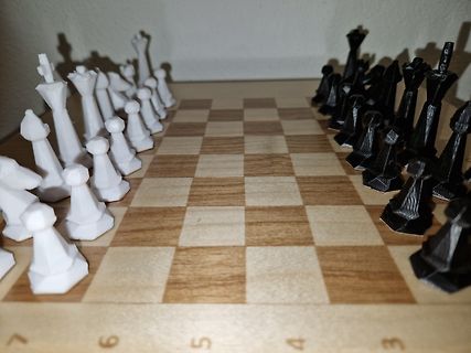 Schachspiel mit 3D-gedruckten Figuren
