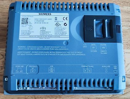 Rückseite eines Siemens TP700 Comfort Bedienpanels