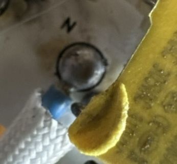 Nahaufnahme einer Lötstelle auf einer Platine