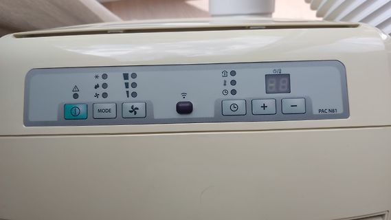 Bedienfeld eines Klimageräts