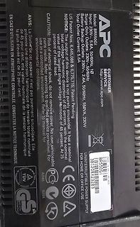 Typenschild einer APC USV