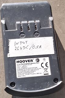 Rückseite eines Hoover Akku-Packs
