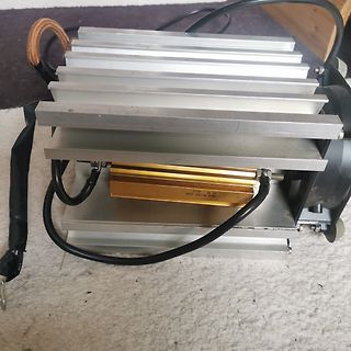 Kühlkörper mit Bauteil