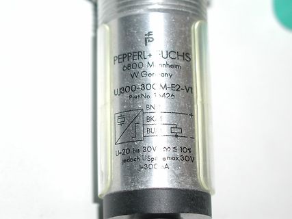 Typenschild eines Pepperl+Fuchs Sensors