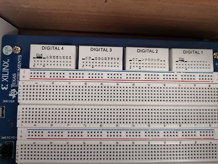 Xilinx FPGA Entwicklungsboard mit Breadboards