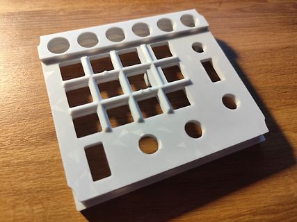 Weißer 3D-gedruckter Halter oder Organizer