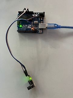 Arduino Uno R3 mit Sensor und USB-Kabel