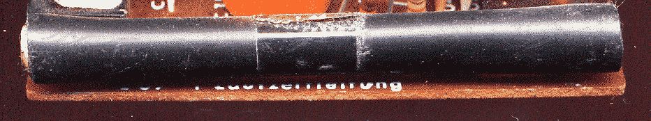 Nahaufnahme eines beschädigten Bauteils