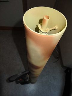 Becher oder Kunststoffbehälter