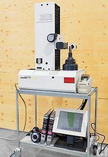 Zoller smile 600 Werkzeugmessmaschine auf Rollwagen