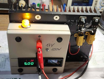 Selbstgebautes 17V 100W Netzteil mit Display