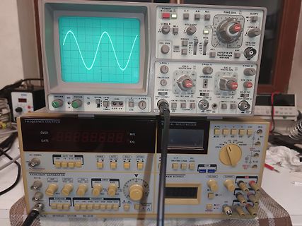 Messgeräte Werkstatt Oszilloskop Frequenzzähler Multimeter Netzteil