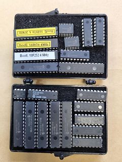 Diverse Mikrocontroller in einer Kunststoffbox