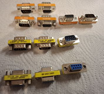 Verschiedene RS232 Gender Changer und Null Modem Adapter