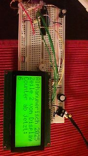 Aufbau mit Breadboard und LCD-Display