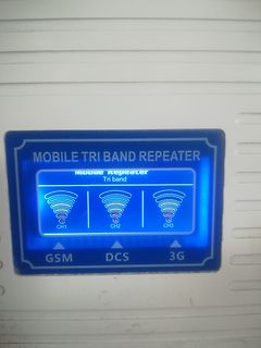 Display eines Mobile Tri Band Repeaters