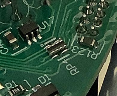 Nahaufnahme einer Leiterplatte mit SMD-Bauteilen