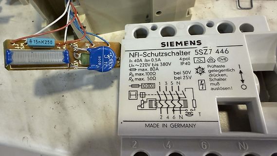 Siemens NFI-Schutzschalter und elektronische Bauteile