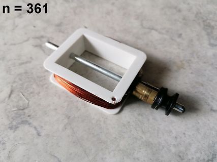 Spule mit Kern und Metallstab