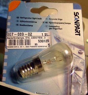 Verpackung einer Kühlschrankglühbirne