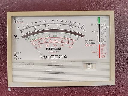 Analoges Multimeter von Metrix
