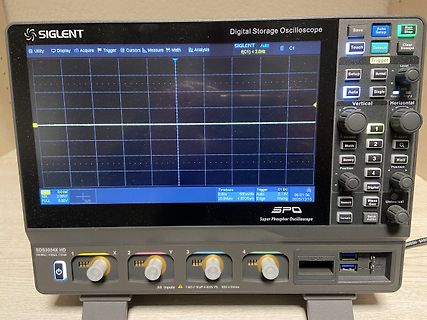 Siglent SDS3034X HD Digital Storage Oscilloscope