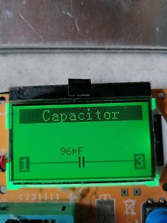 LCD-Display mit Kapazitätsmessung auf Leiterplatte