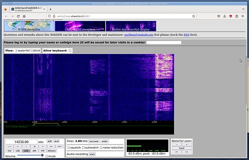 Screenshot einer WebSDR-Software mit Wasserfallanzeige