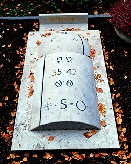 Grabstein mit mathematischen Formeln