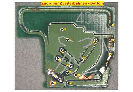 Leiterplatten-Layout mit Beschriftung der Leiterbahnen