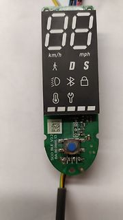 Displaymodul einer Leiterplatte mit Bedienelementen