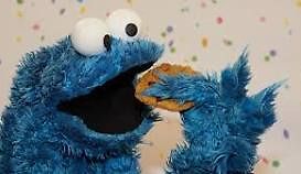 Cookie Monster mit Keks