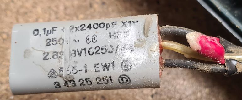 Kondensator mit Beschriftung