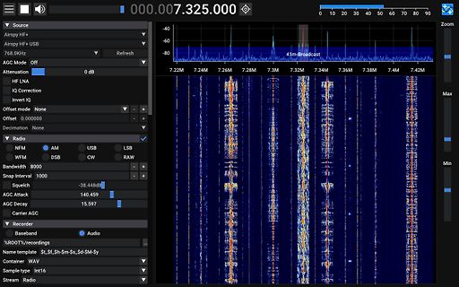 Software-Screenshot eines SDR-Spektrogramms