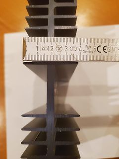 Kühlkörper mit Lineal