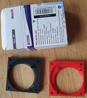 Verpackung und 3D-gedruckte Lüfterhalterungen