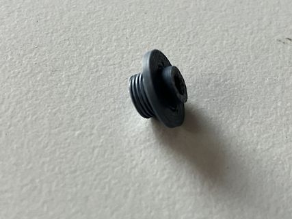 Kleines schwarzes Kunststoffbauteil