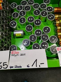Elektrolytkondensatoren in einer Kiste