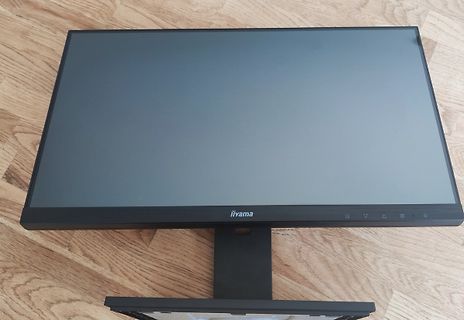 Monitor auf Holztisch