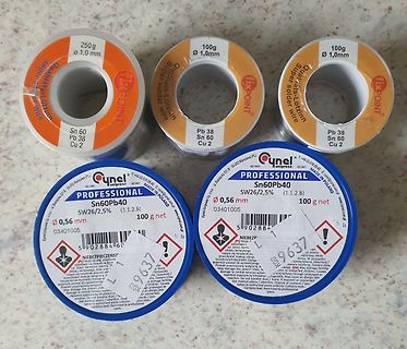 Vier Rollen Lötdraht von Cynel