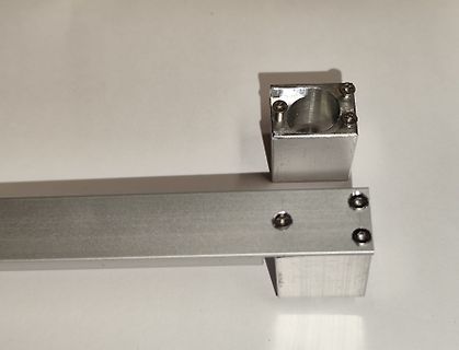 Aluminiumprofile und Eckverbinder