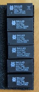 Sechs Dallas DS12C887 Echtzeituhren