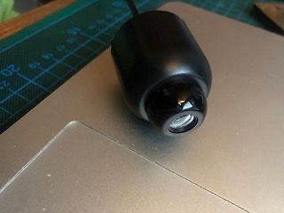 Kamera oder Sensor auf Werkstattunterlage